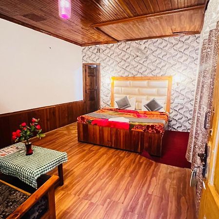 Hotel Chetna Манали Экстерьер фото