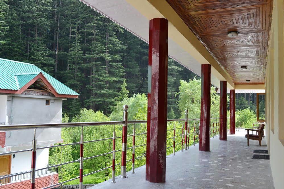 Hotel Chetna Манали Экстерьер фото
