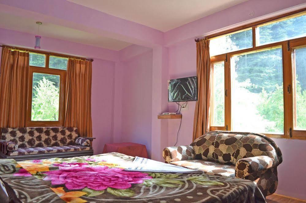 Hotel Chetna Манали Экстерьер фото