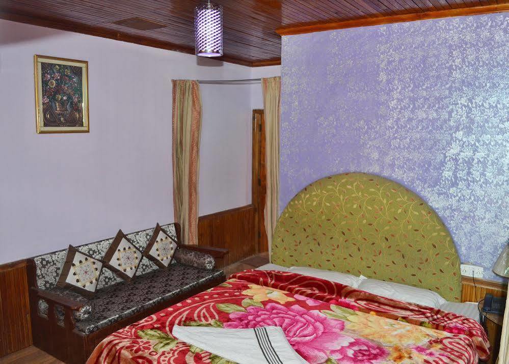 Hotel Chetna Манали Экстерьер фото