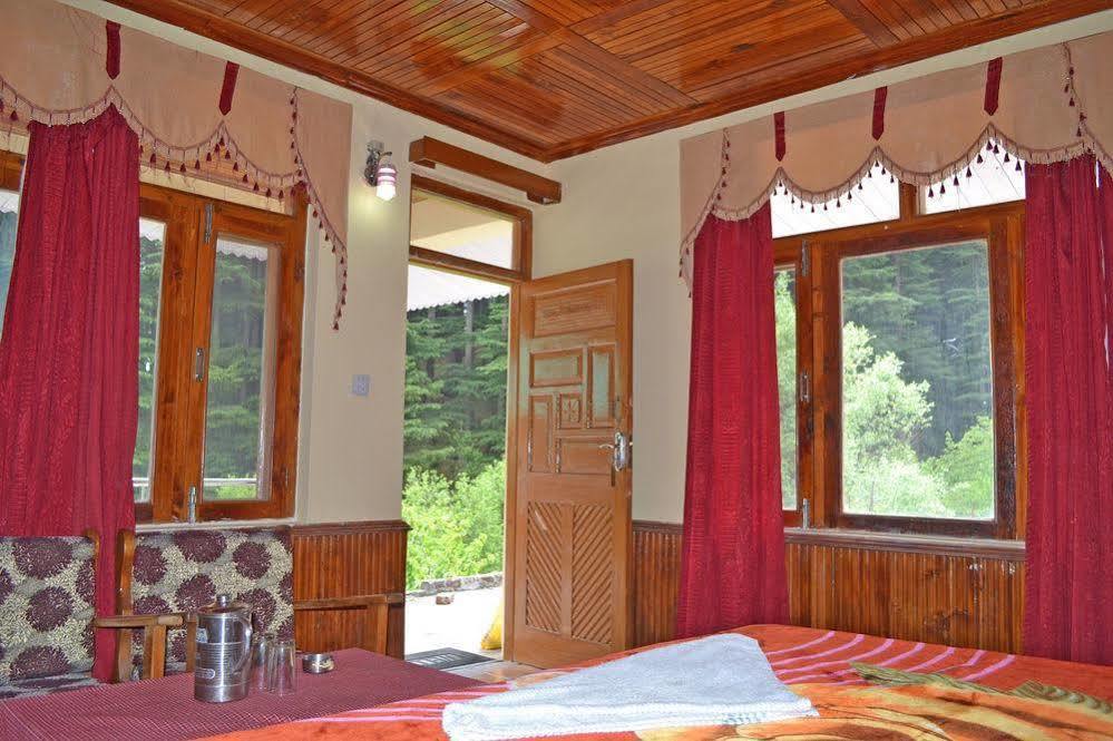 Hotel Chetna Манали Экстерьер фото