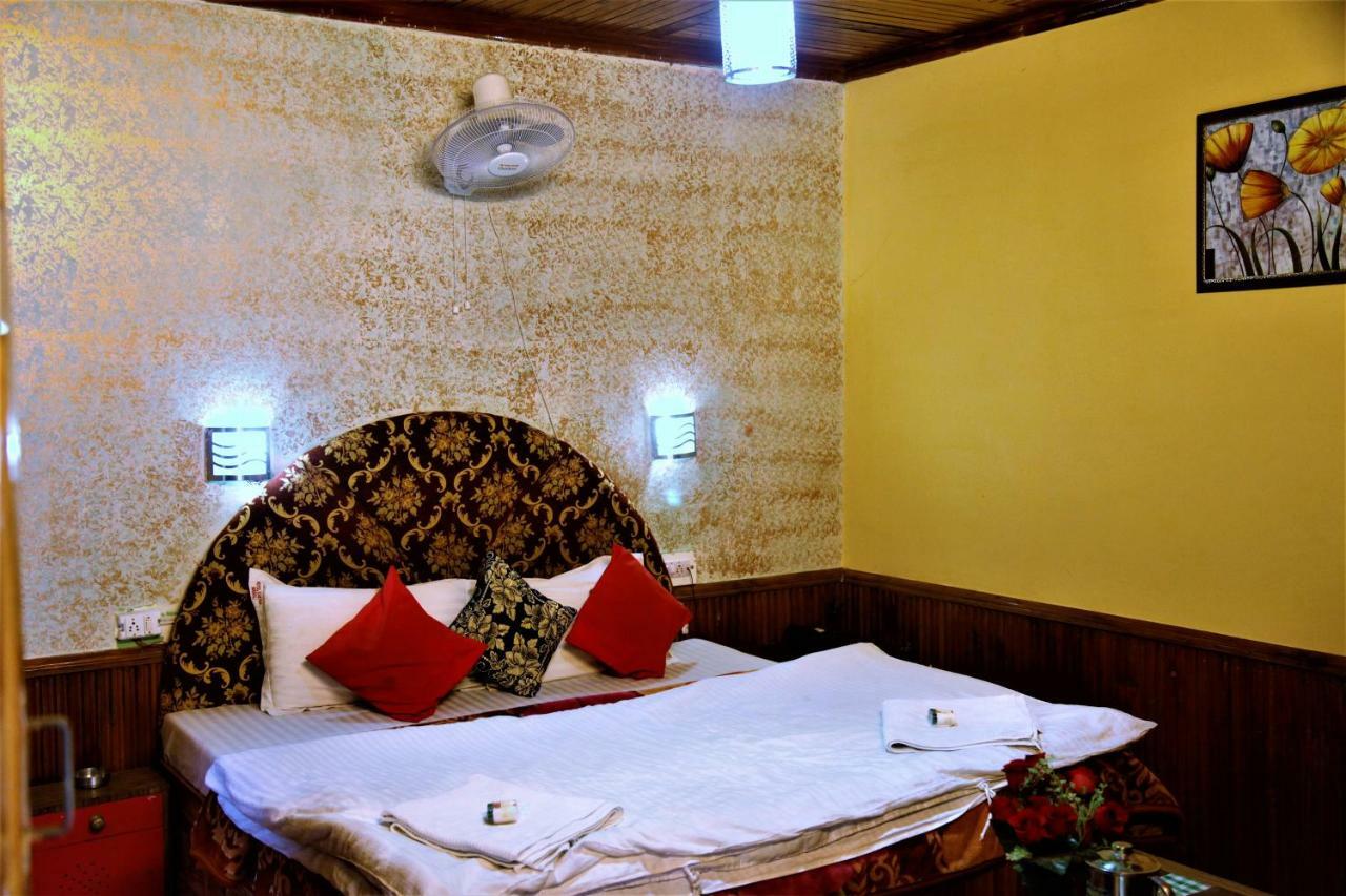 Hotel Chetna Манали Экстерьер фото