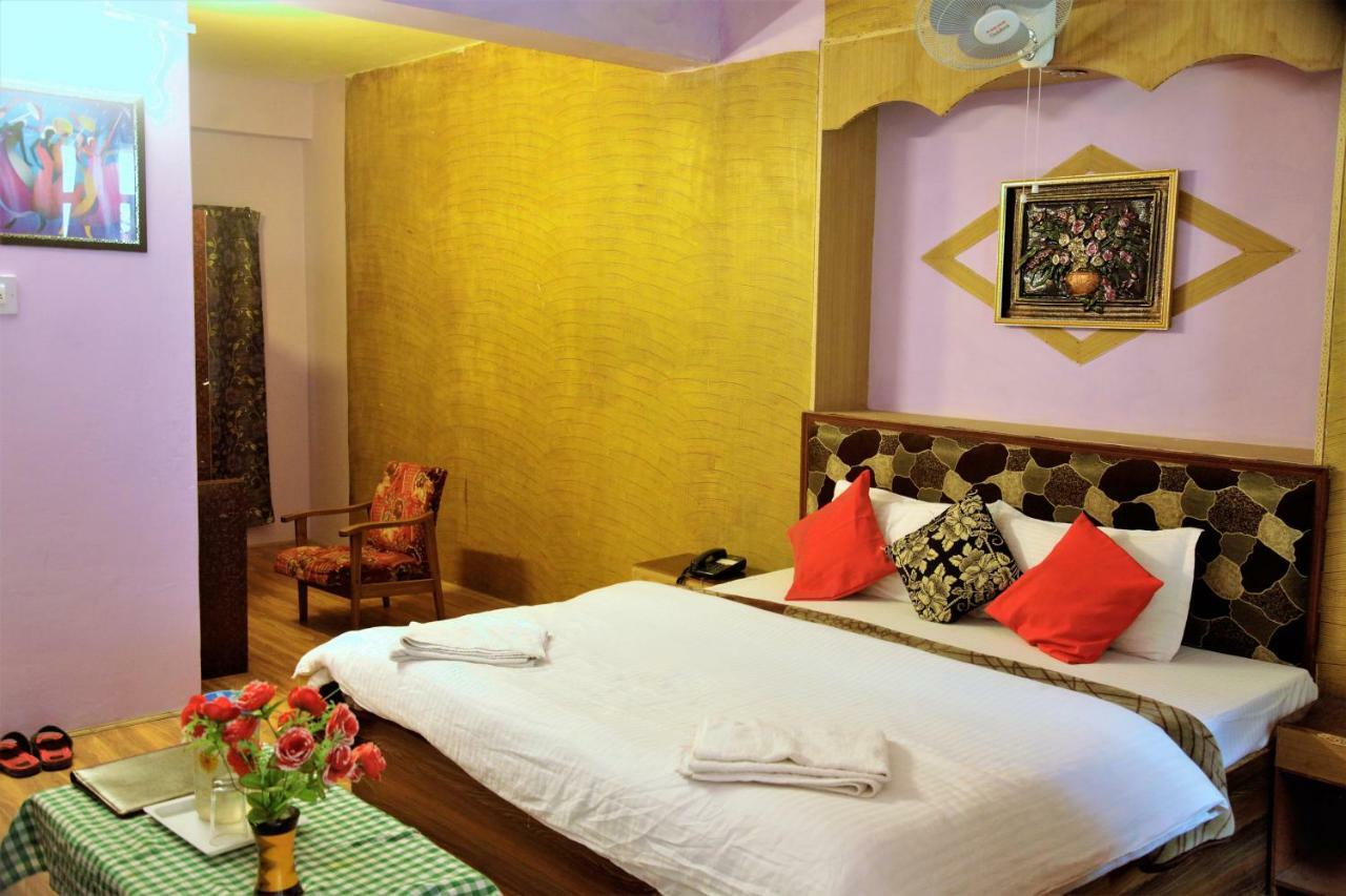 Hotel Chetna Манали Экстерьер фото